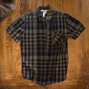 Levi's Men's Short-Sleeve Plaid Button-Down Shirt - Olive & Black